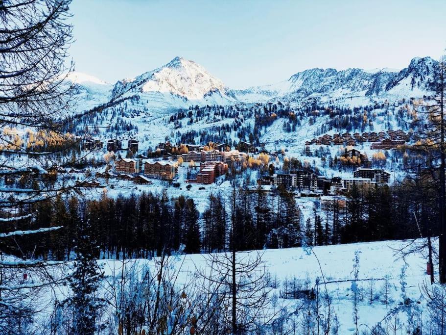 Un Coeur En Montagne, Local A